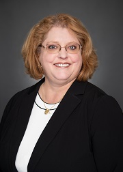 Amy Henthorn-Powell Headshot